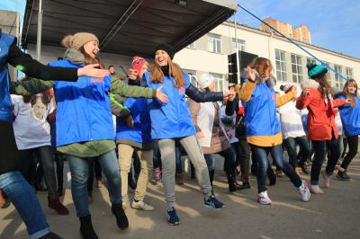 В День народного единства рязанцы сплясали «Калинку»